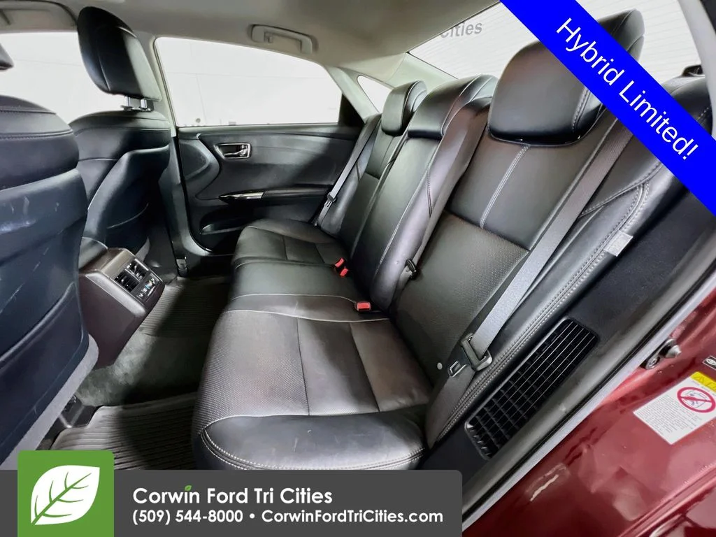 Used 2017 Red Toyota Limited image 29