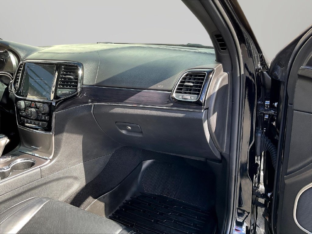 Used 2020 Black Jeep Overland image 28