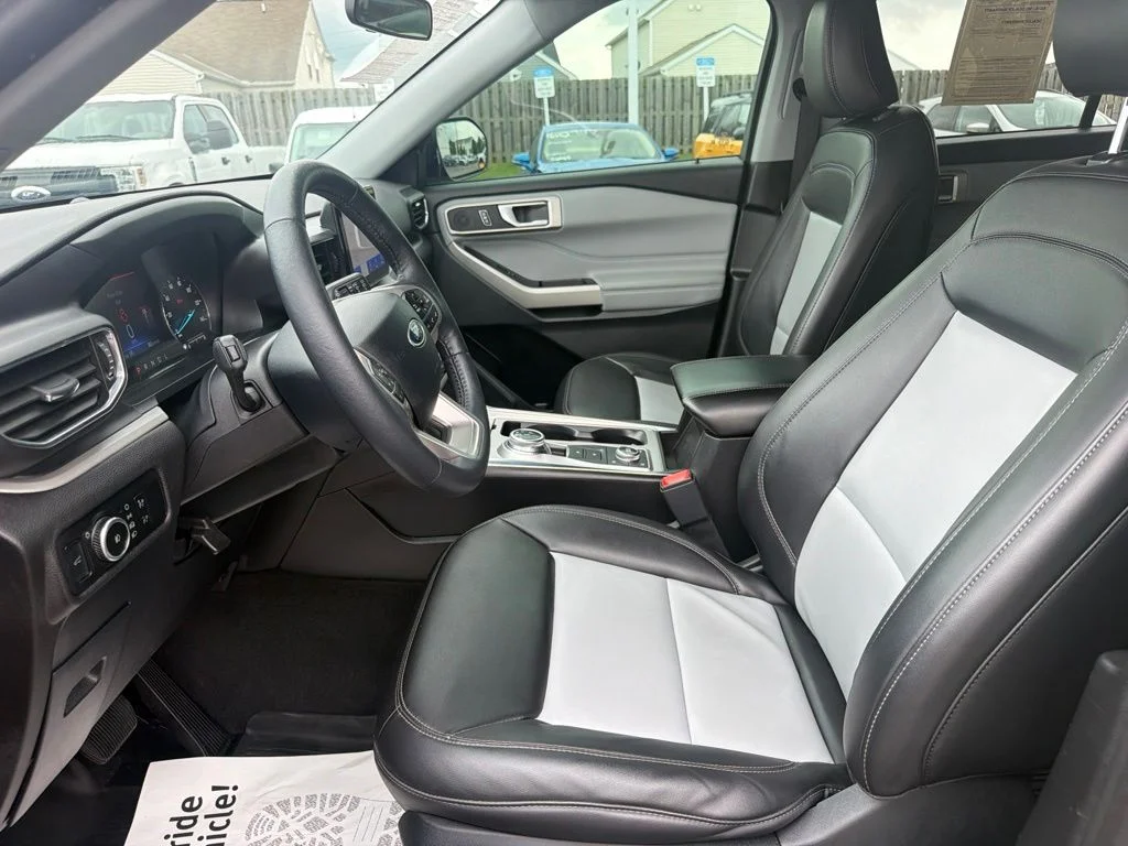 Used 2023 Black Ford XLT image 23