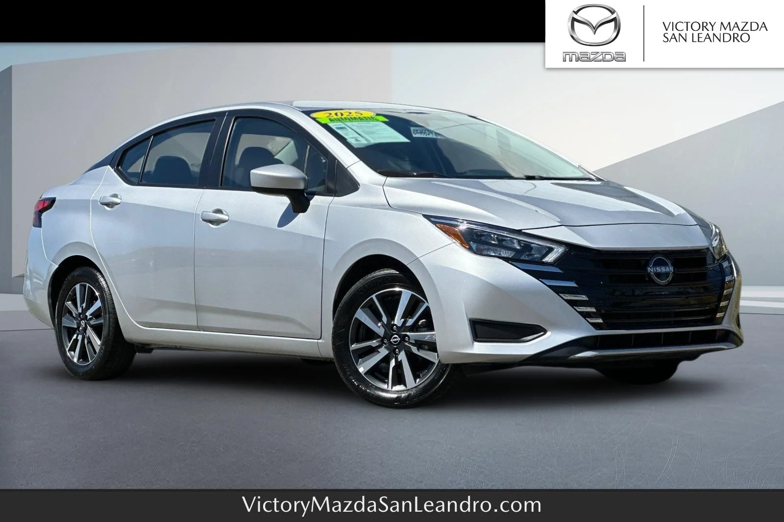 2025 Nissan Versa 1.6 SV CVT's photo