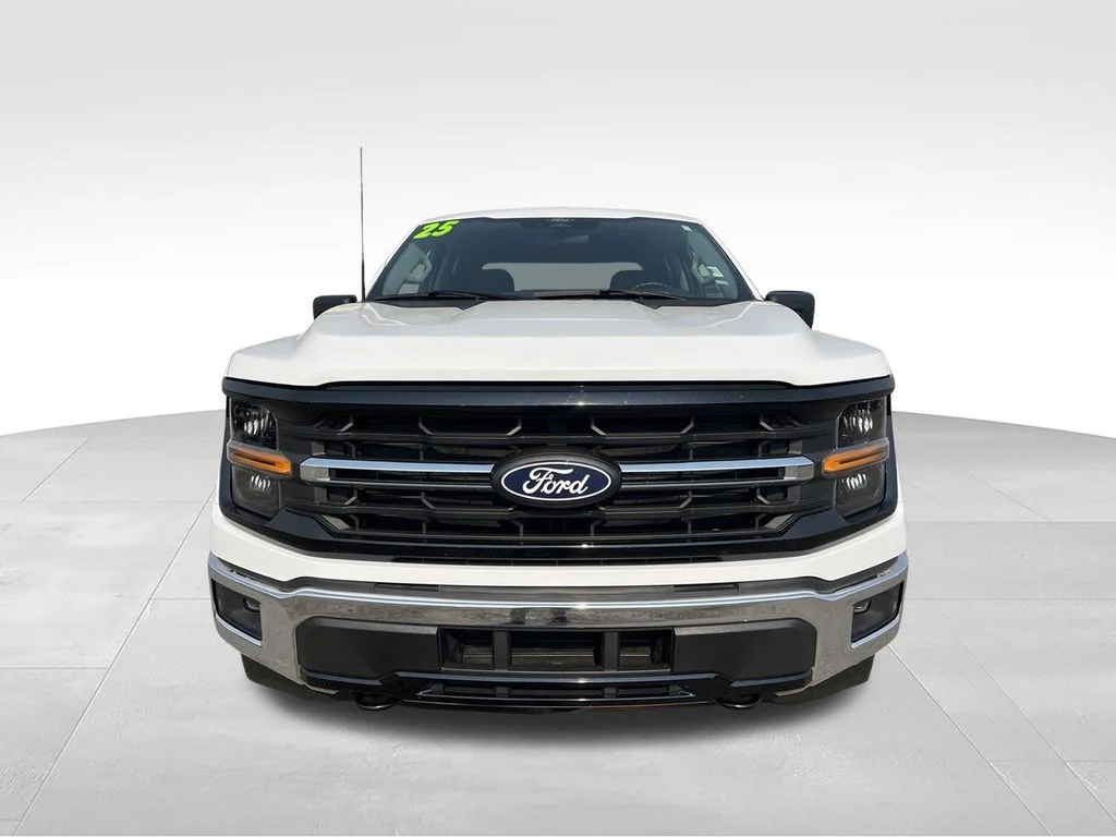 Used 2025 White Ford XLT image 2