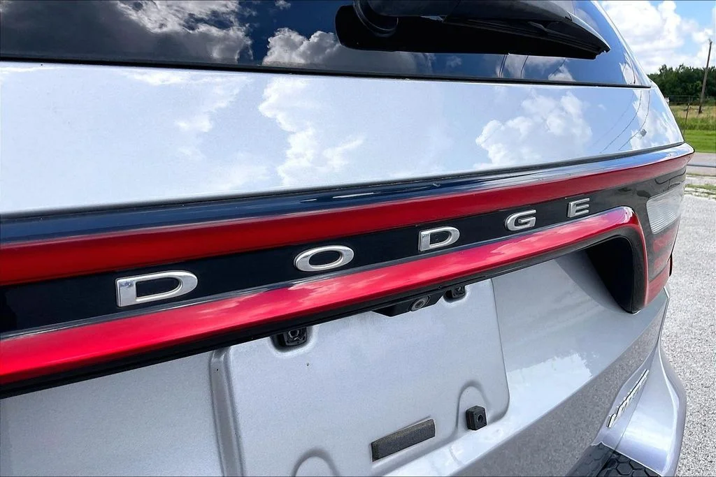 Used 2015 Silver Dodge Limited image 27