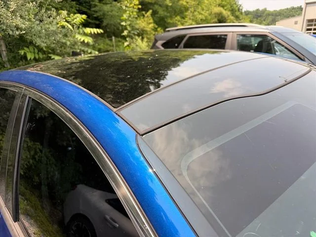 Used 2021 Blue Kia EX image 11