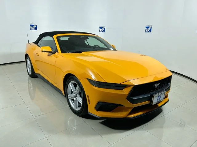 2026 Ford Mustang EcoBoost Convertible's photo
