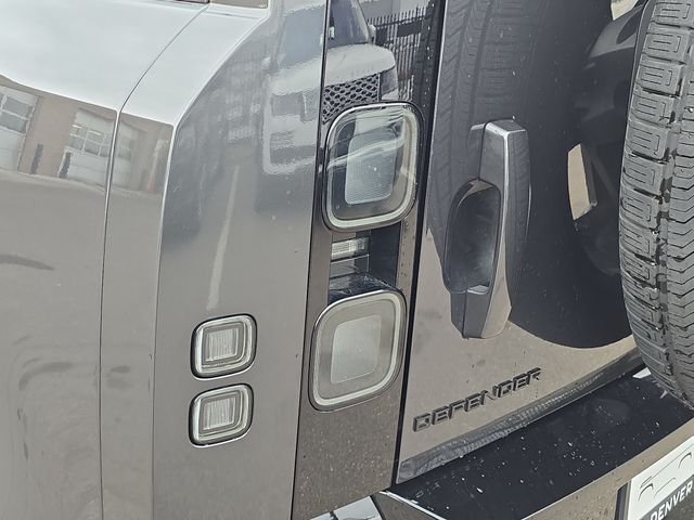 2026 Land Rover Defender S - Photo 32