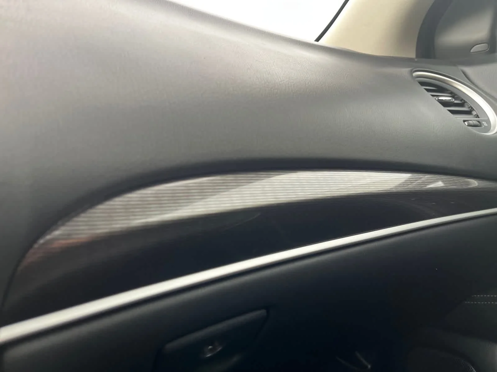 Used 2020 Liquid Platinum INFINITI LUXE image 32