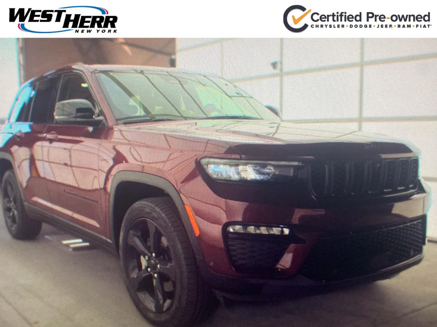 Used 2023 Velvet Red Pearlcoat Jeep Limited image 1
