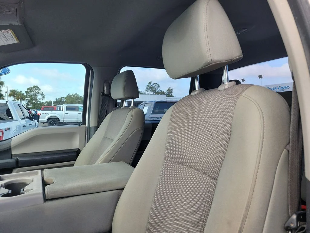 Used 2020 Oxford White Ford XL image 23