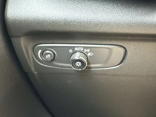 Used 2023 Gray Buick Preferred image 25