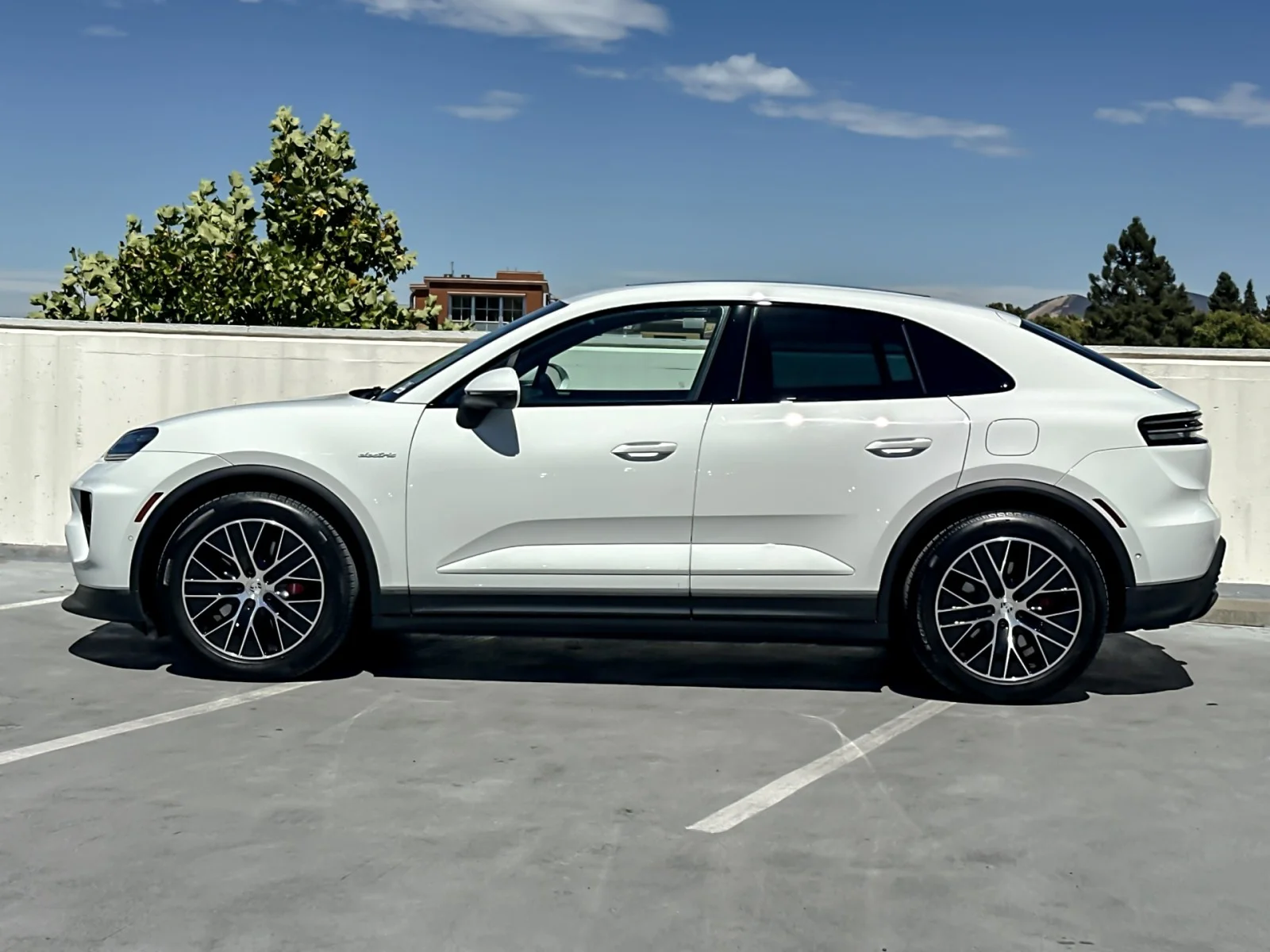 Used 2025 Porsche Macan S with VIN WP1AB2XA0SL153564 for sale in Walnut Creek, CA