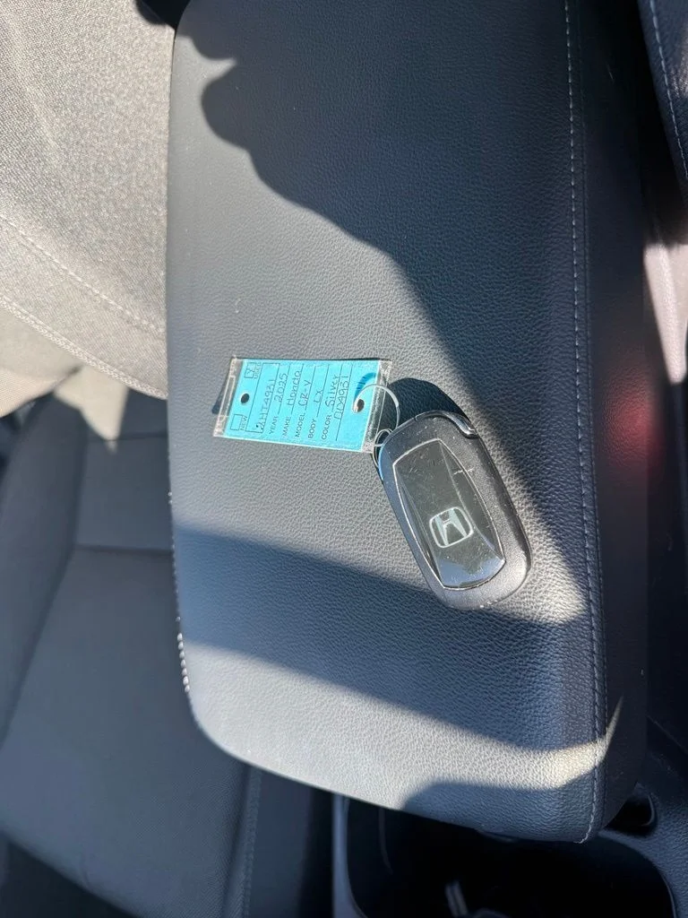 Used 2025 Silver Honda LX image 31