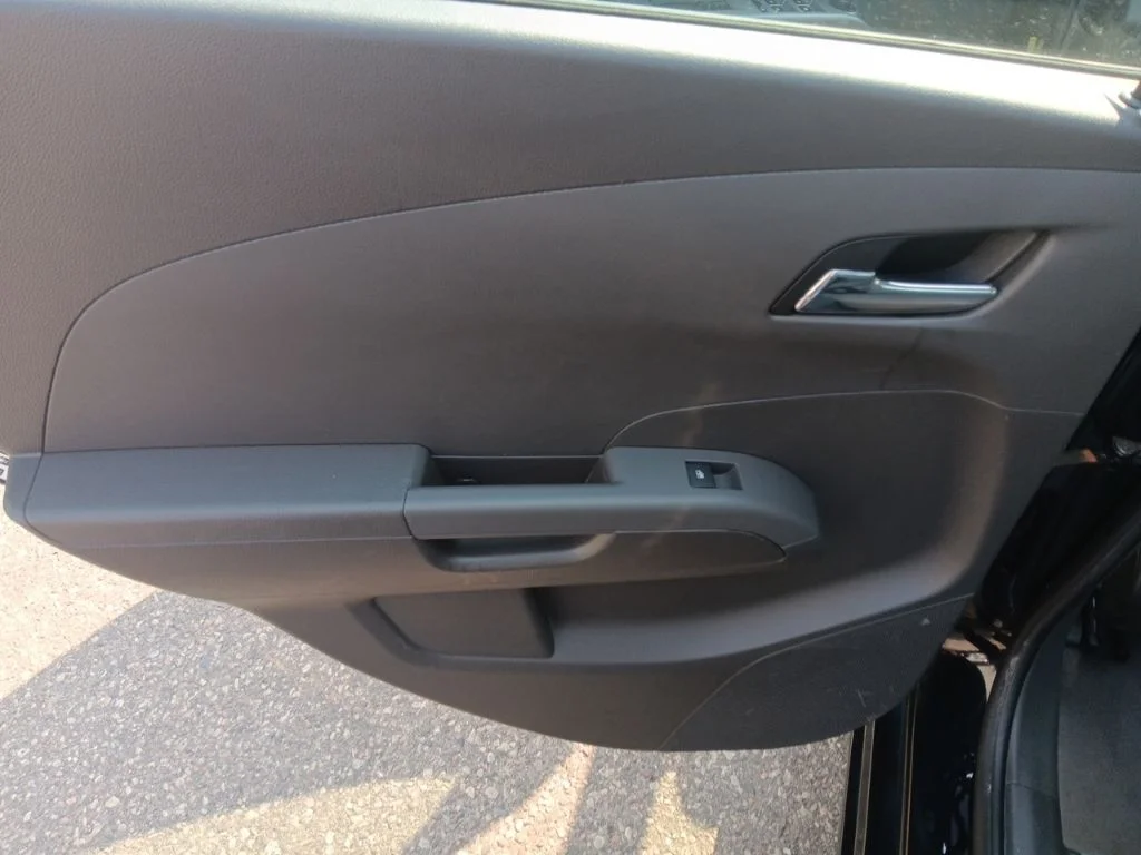 Used 2017 Mosaic Black Metallic Chevrolet Premier image 31