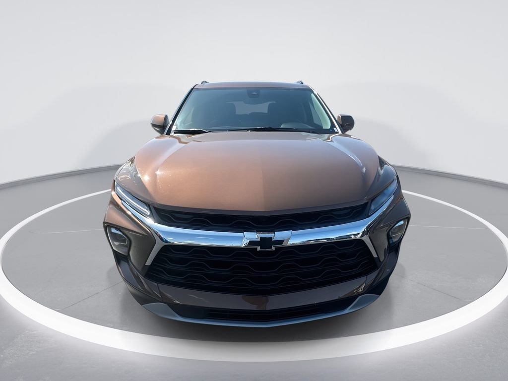 Used 2023 Brown Chevrolet LT image 3