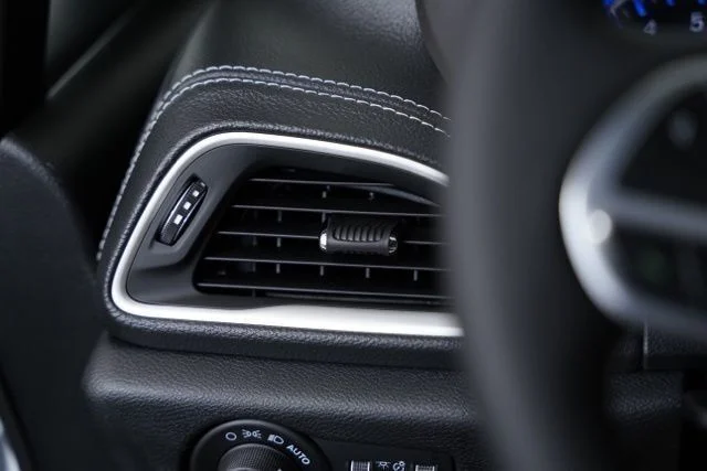2025 Chrysler Pacifica Select - Photo 15