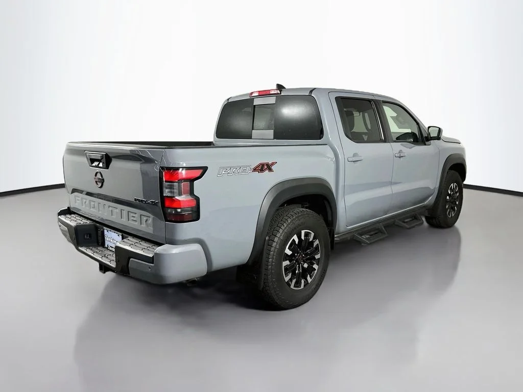 Used 2024 Boulder Gray Pearl Nissan PRO-4X image 8