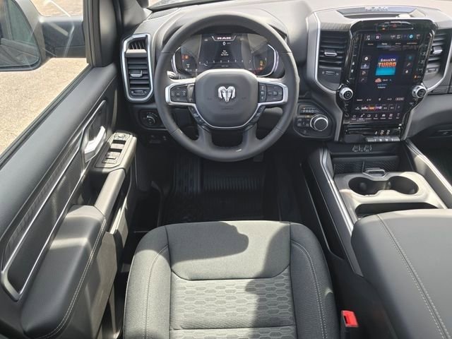 New 2026 Diamond Black Crystal Pearl-Coat Exterior Paint RAM Big Horn/Lone Star image 5