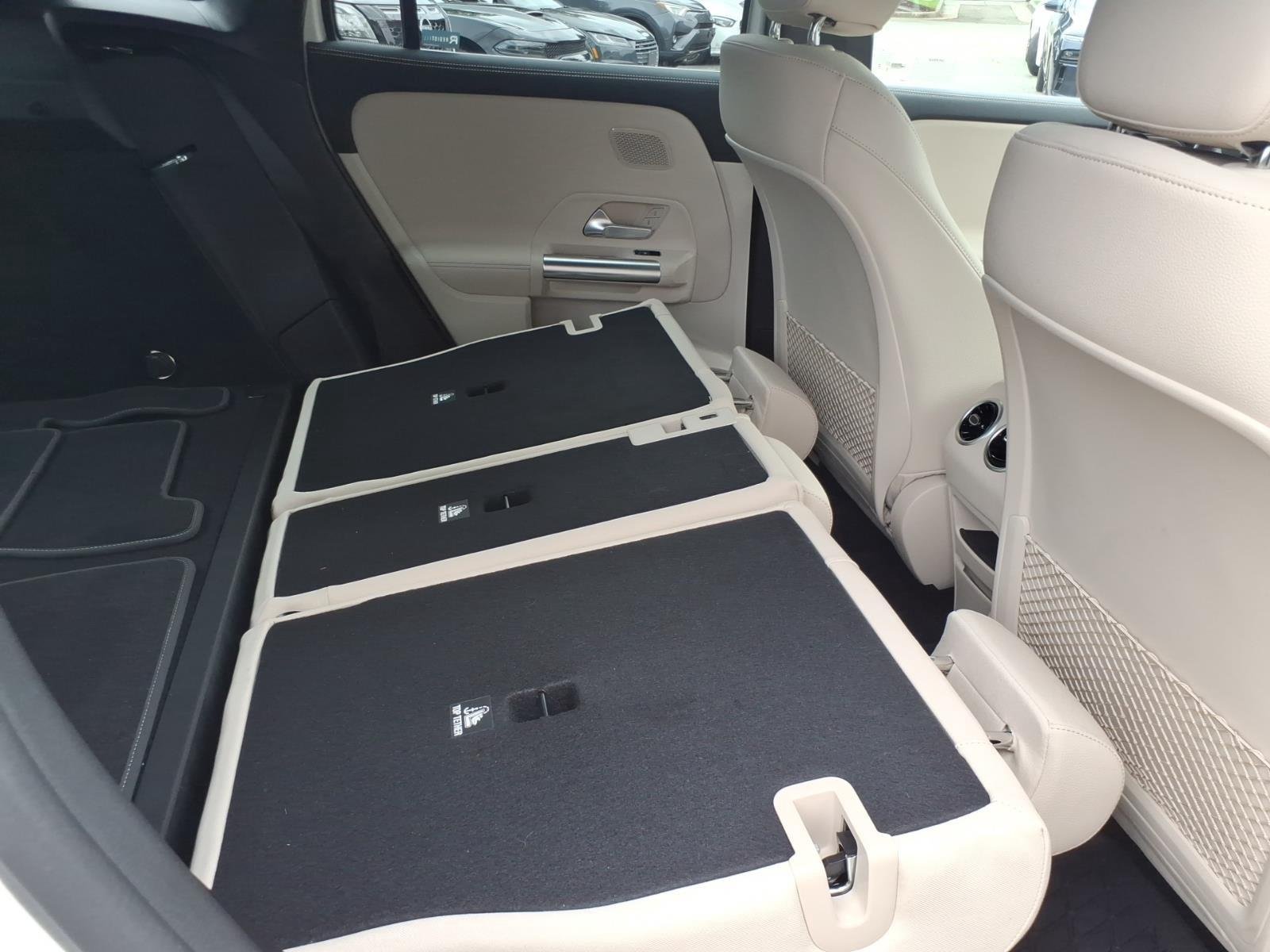 Used 2026 Polar White Mercedes-Benz GLA 250 image 29