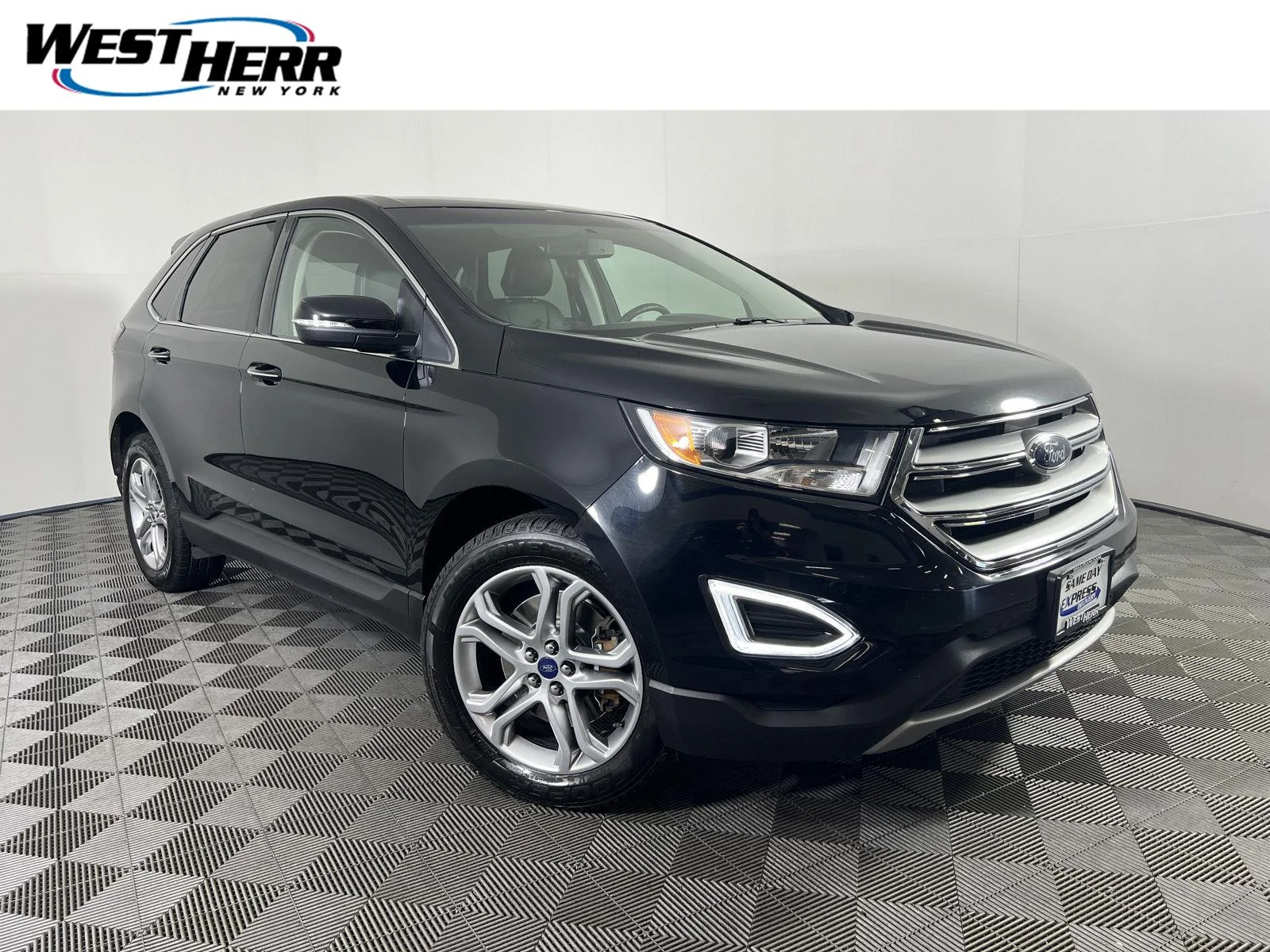 Used 2018 Shadow Black Ford Titanium image 1