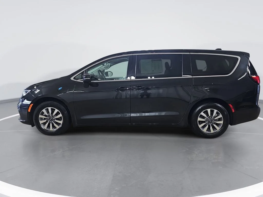 2023 Chrysler Pacifica Hybrid Touring L - Photo 7