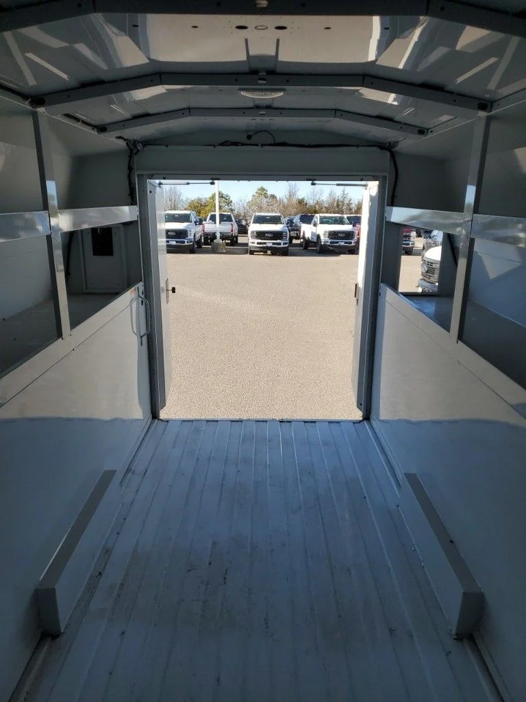 2025 Ford E-Series Cutaway Base - Photo 14