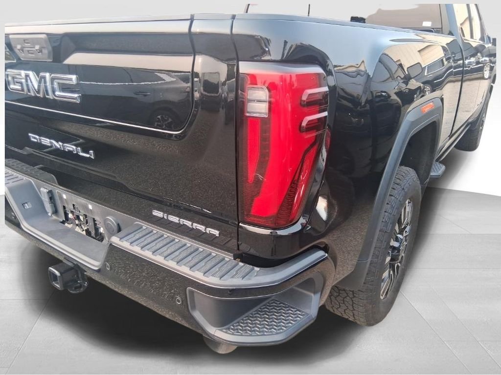Used 2024 Black GMC Denali Ultimate image 16