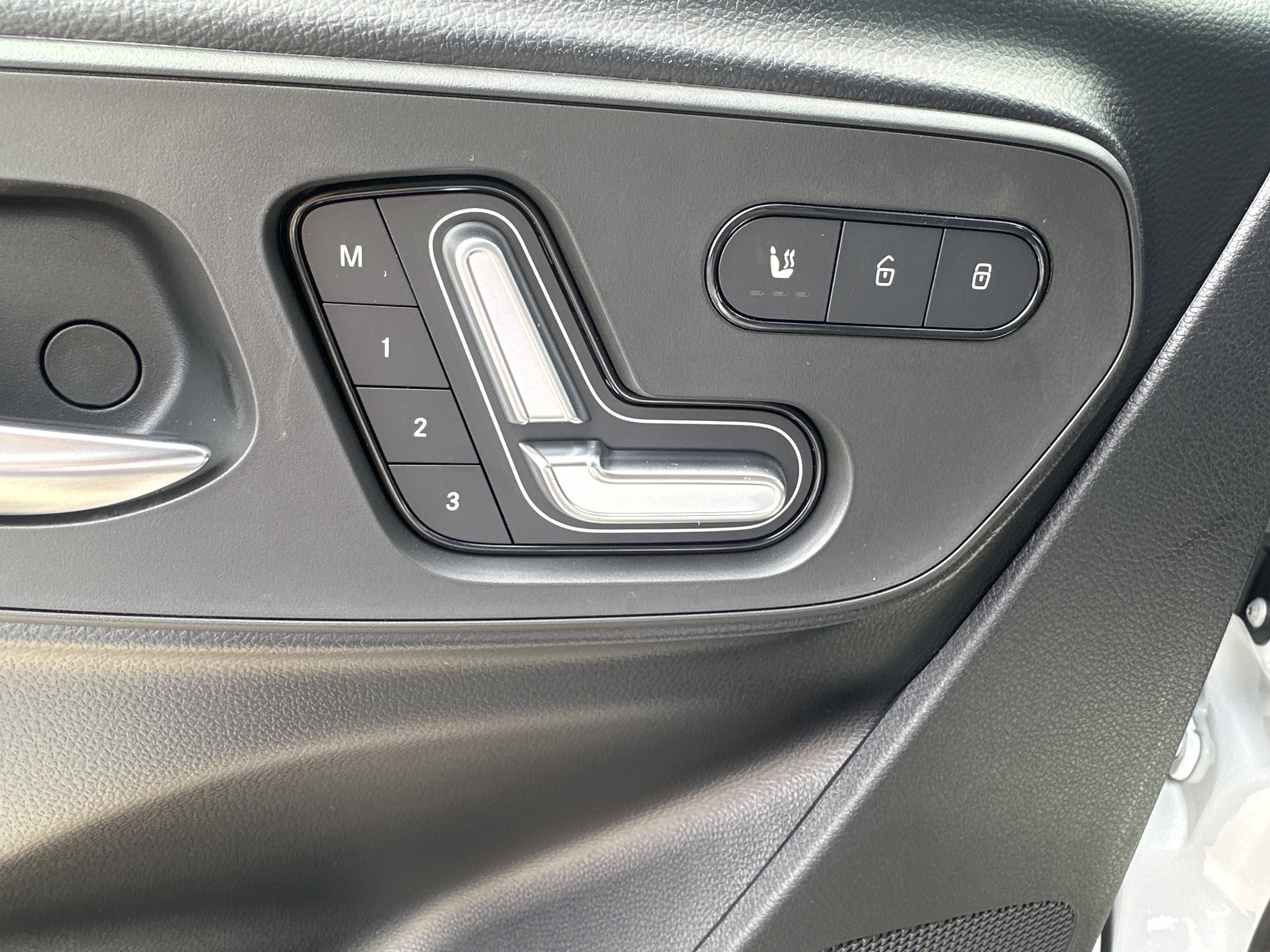 New 2026 Arctic White Mercedes-Benz  image 35