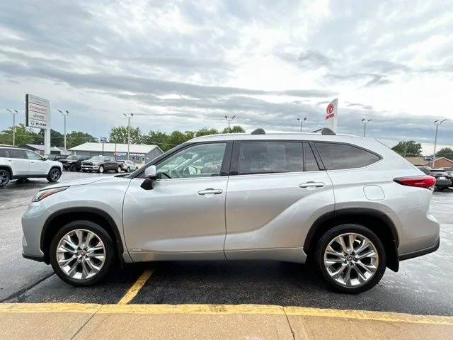 Used 2022 Celestial Silver Metallic Toyota Limited image 5
