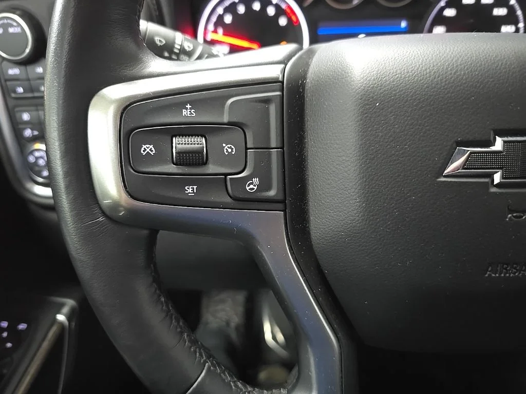 Used 2020 Silver Chevrolet RST image 19