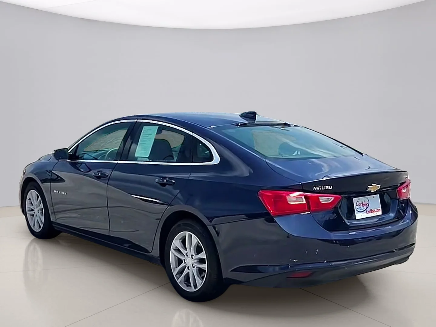 Used 2018 Blue Chevrolet LT image 3
