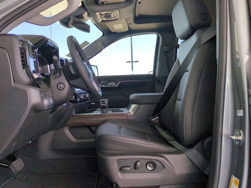 2026 GMC Sierra 1500 SLT - Photo 20
