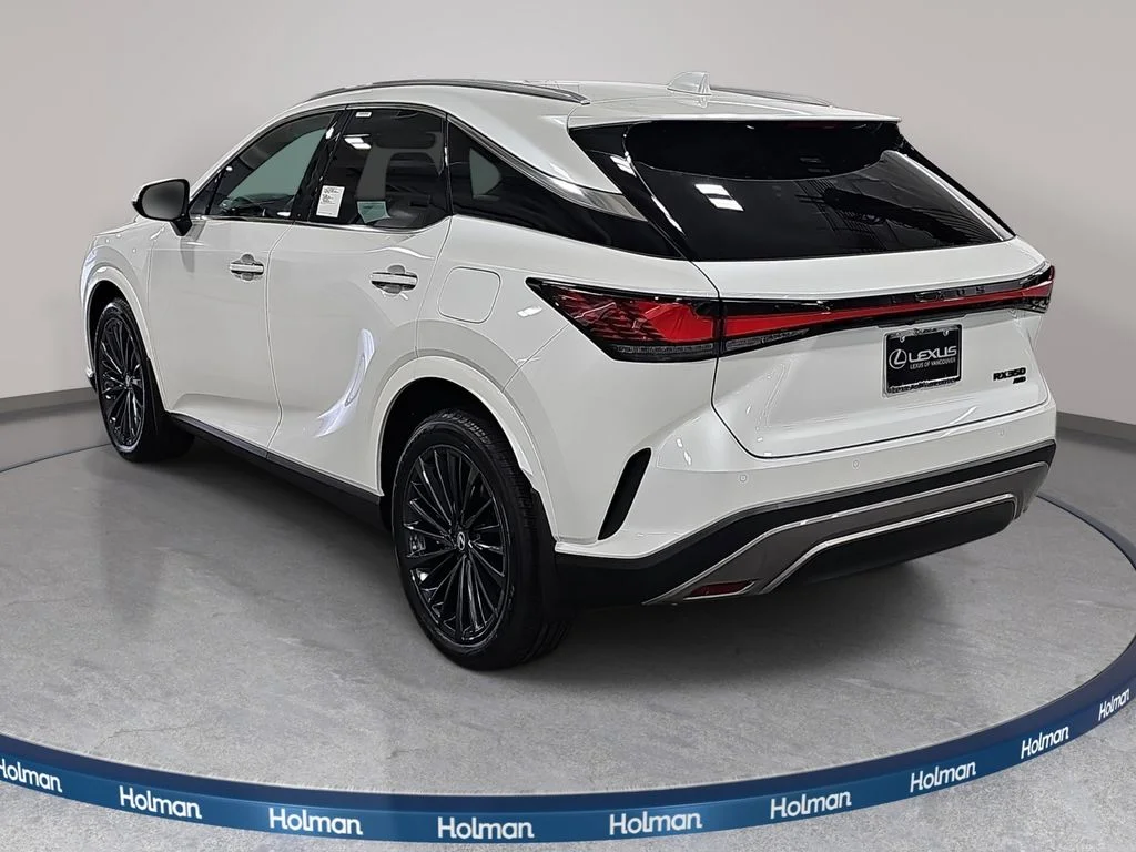 New 2026 Eminent White Pearl Lexus PREMIUM image 7