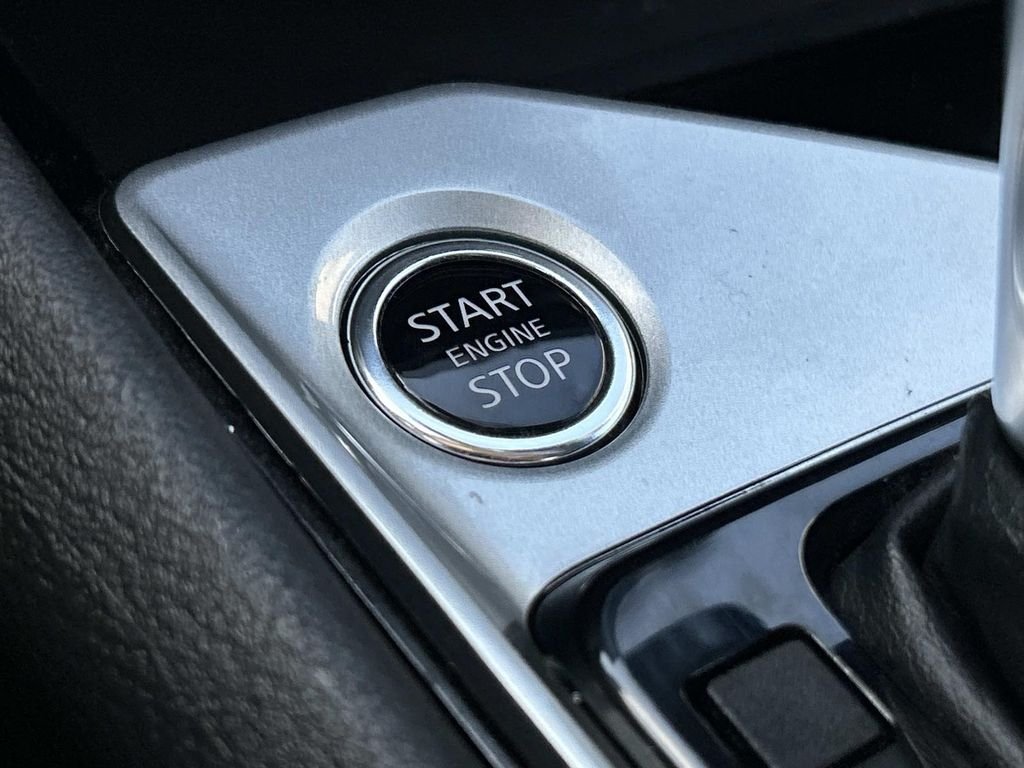 Used 2024 Silver Nissan 2.5 SV image 24