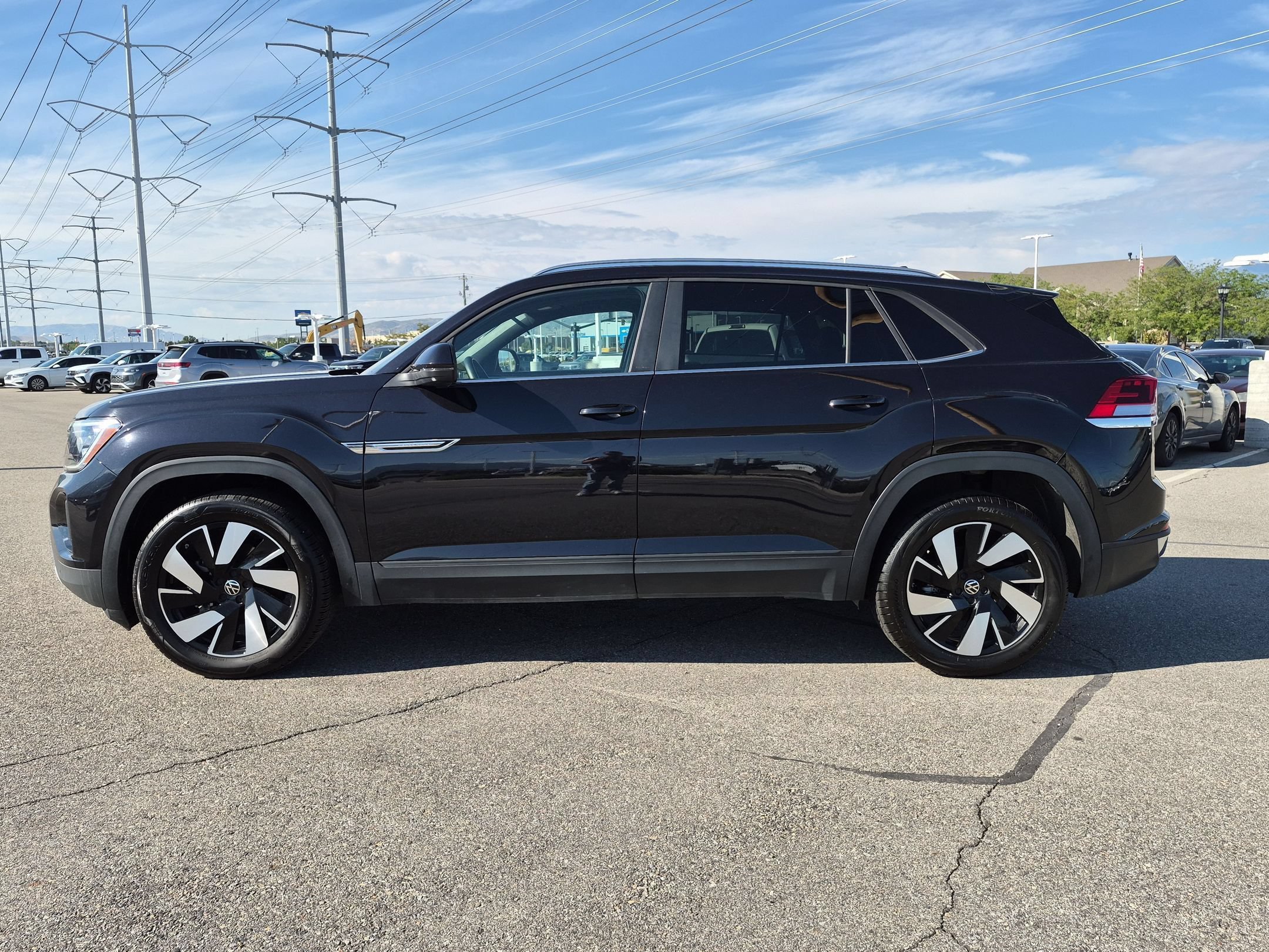 Used 2026  Volkswagen 2.0T SE w/Technology image 7