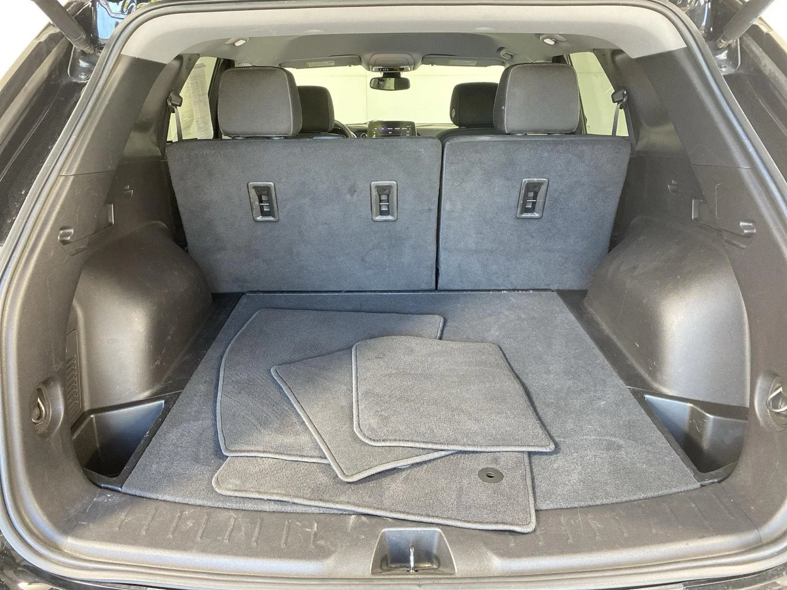 Used 2024 Black Chevrolet LT image 7