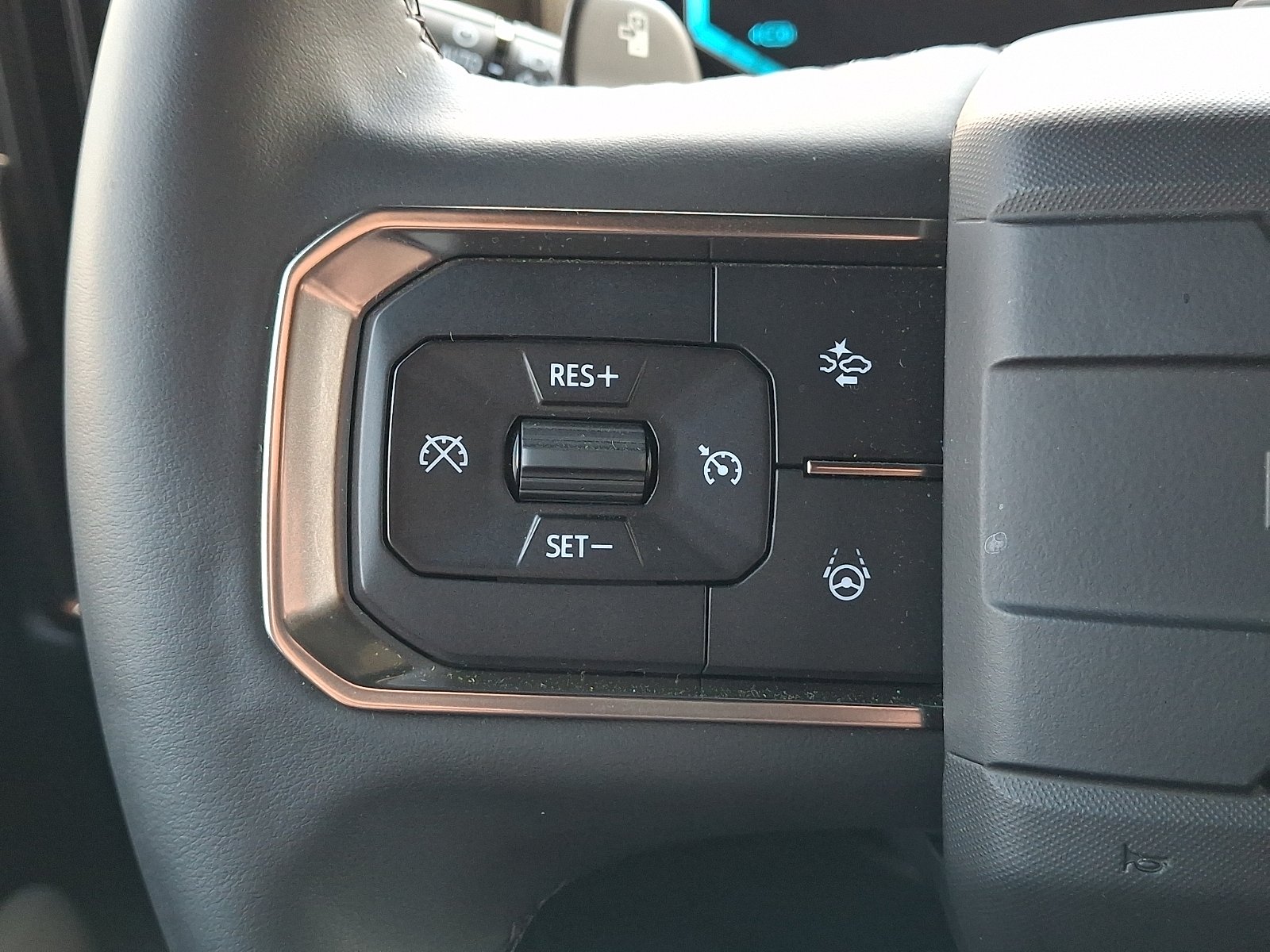 Used 2025 Meteorite Metallic (Grey) - GNO GMC e4WD 3X image 20