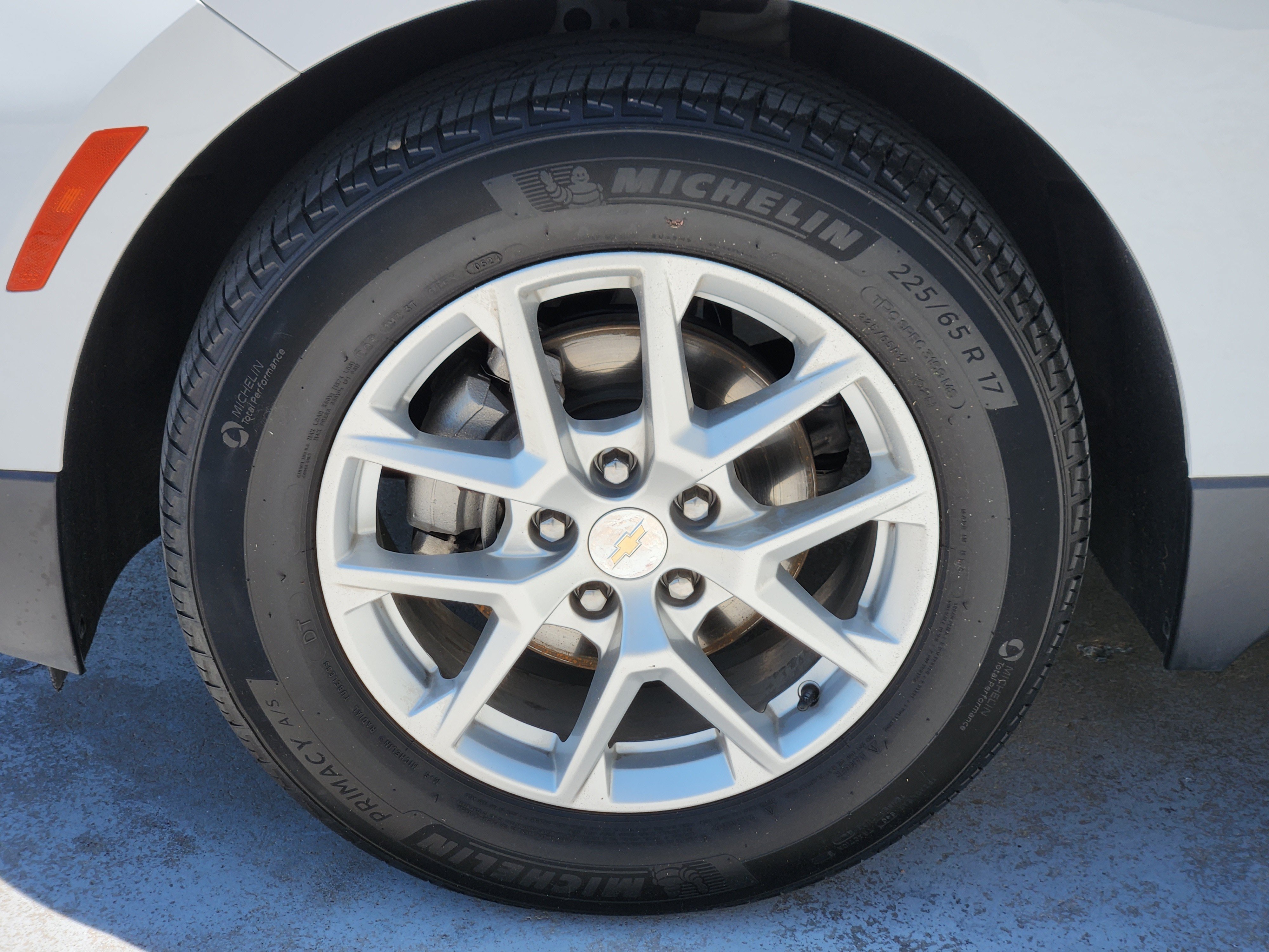 Used 2024 Summit White Chevrolet LS image 13