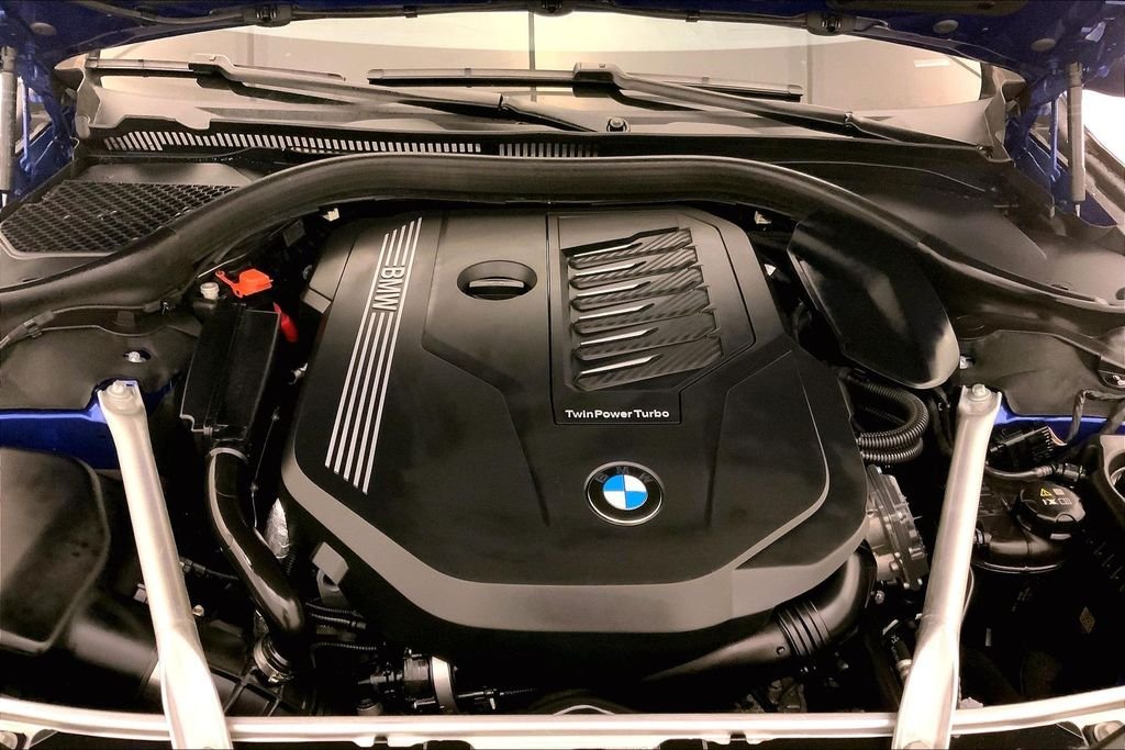 Used 2024 Portimao Blue Metallic BMW  image 9