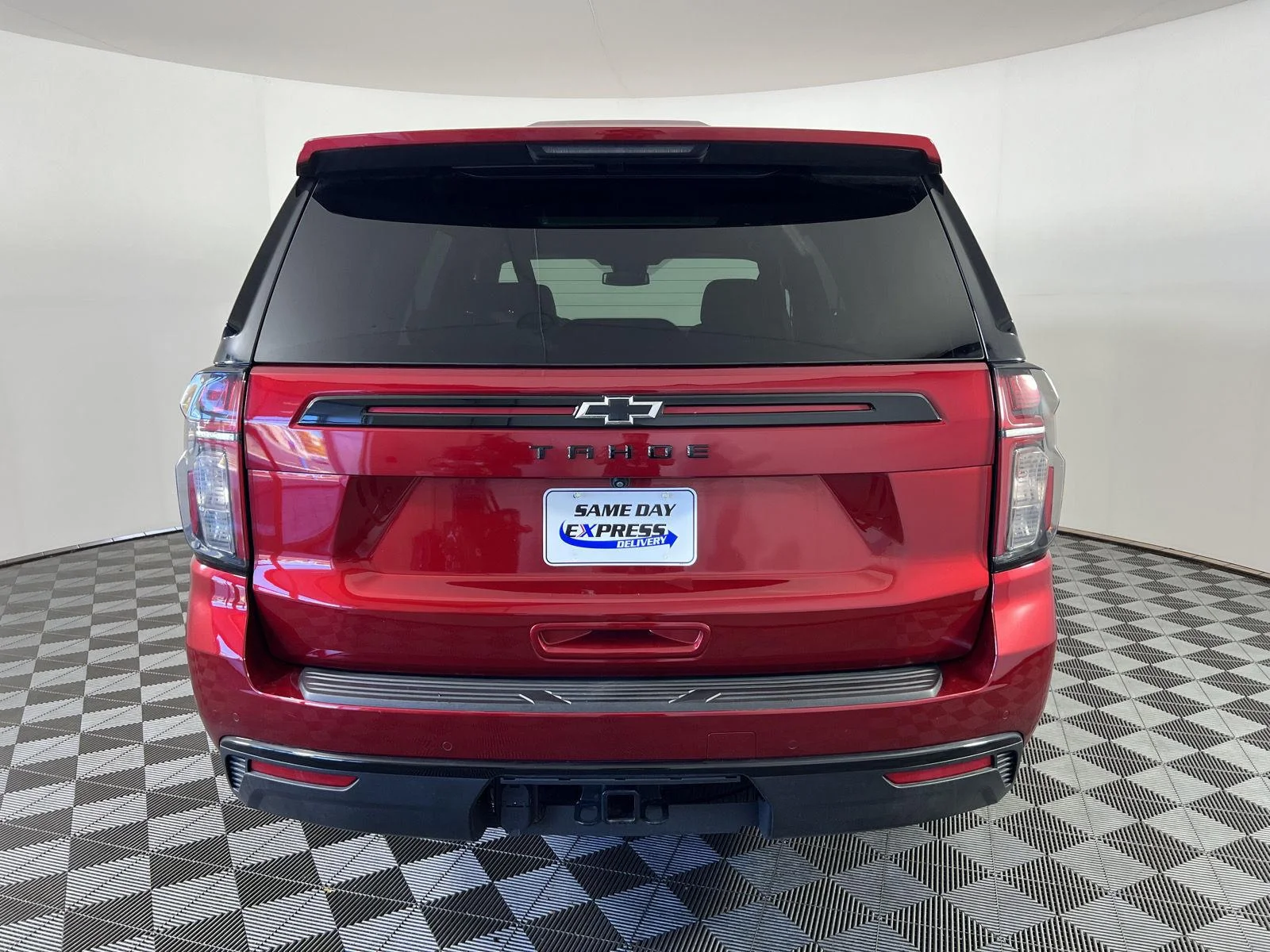 Used 2024 Radiant Red Tintcoat Chevrolet Z71 image 30