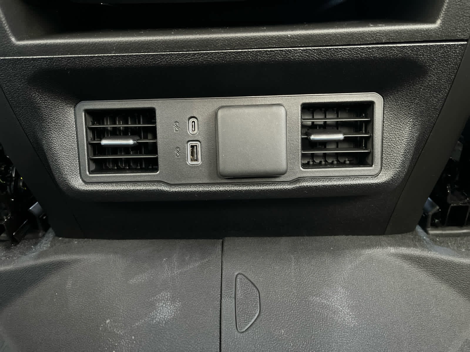 2026 Chevrolet Silverado 3500 HD LT - Photo 34