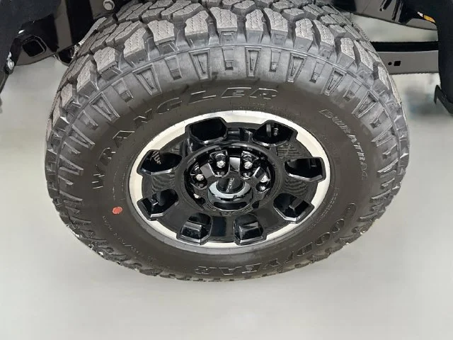 New 2027 Carbonized Gray Metallic Ford F-250® XLT image 32