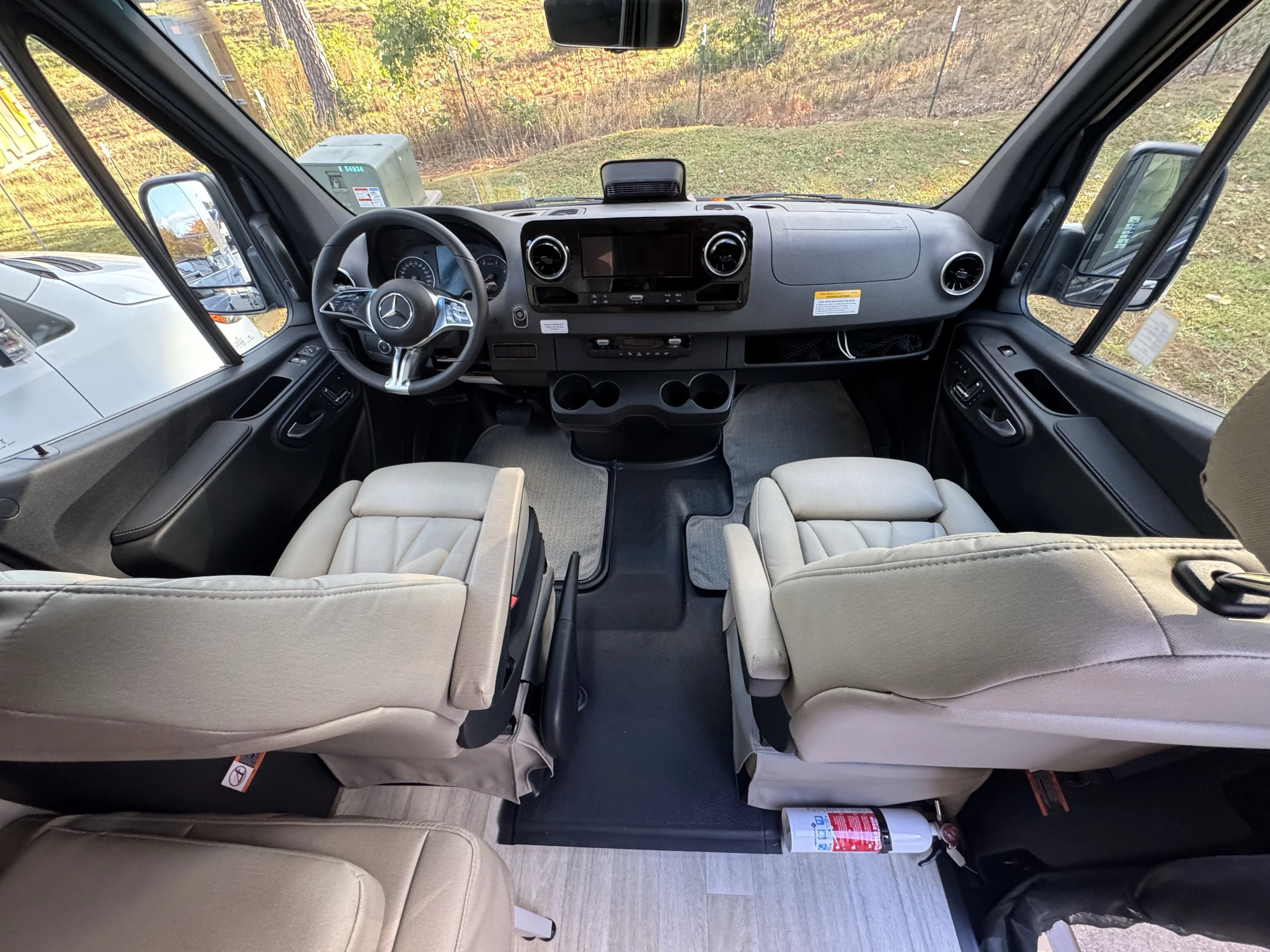 2025 Mercedes-Benz Sprinter Cargo Van Base - Photo 8