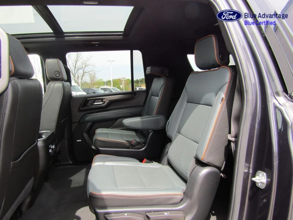 Certified Used 2025 Titanium Rush Metallic GMC AT4 image 20