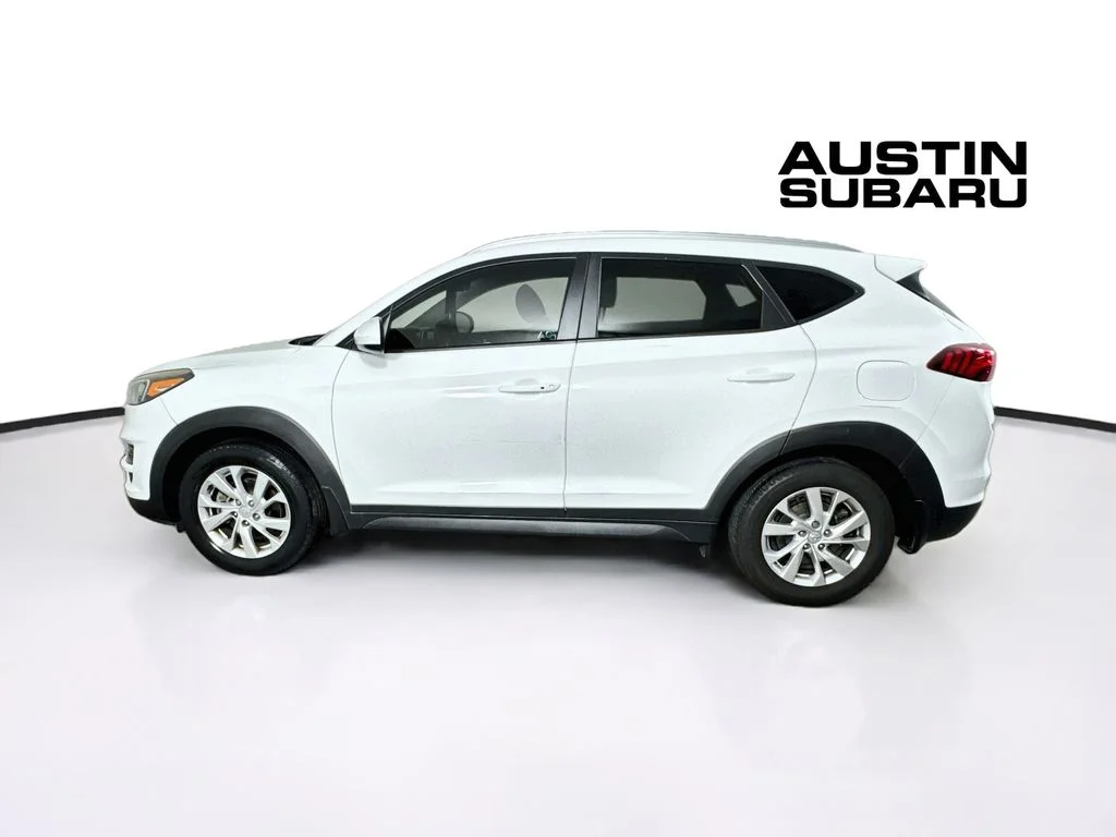 Used 2019 White Hyundai Value image 4