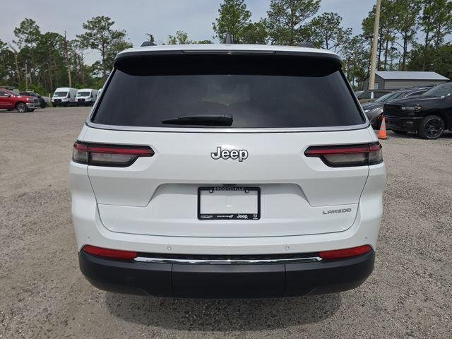 New 2026 Bright White Clear-Coat Exterior Paint Jeep Laredo image 5