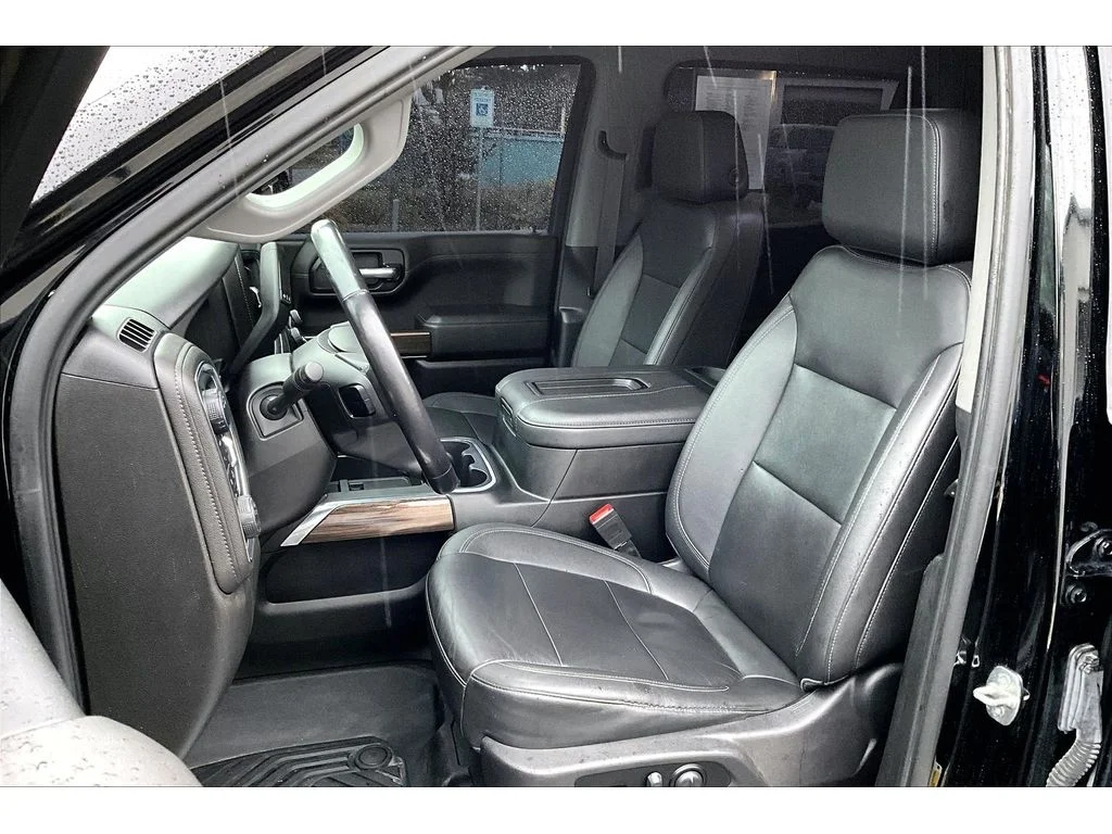 Used 2022  Chevrolet LT Trail Boss image 25