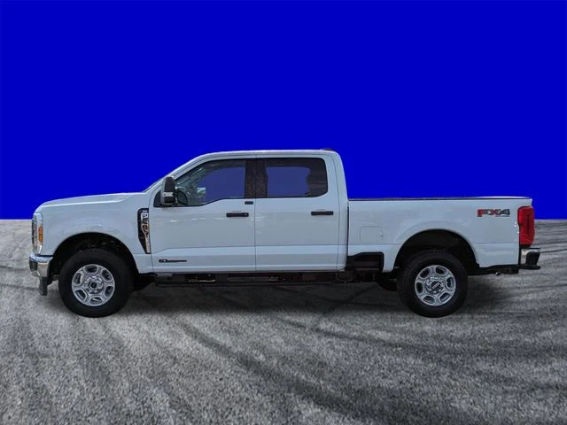 New 2026 Oxford White Ford F-250® XLT image 8
