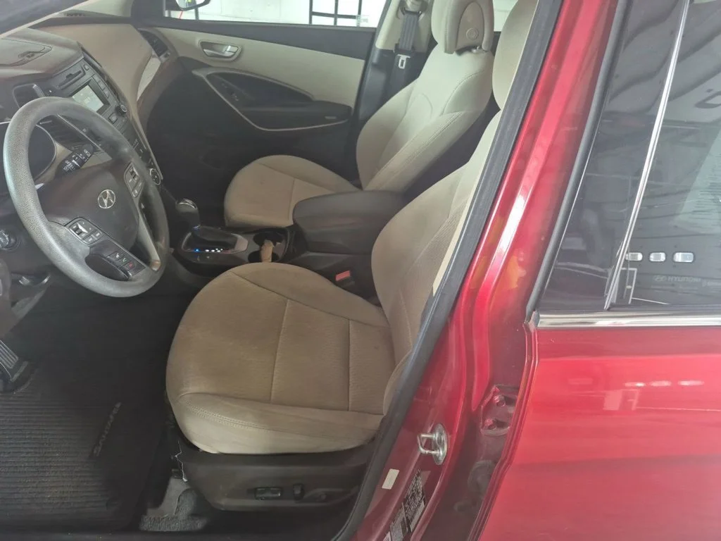 Used 2016 Red Hyundai 2.4 Base image 10