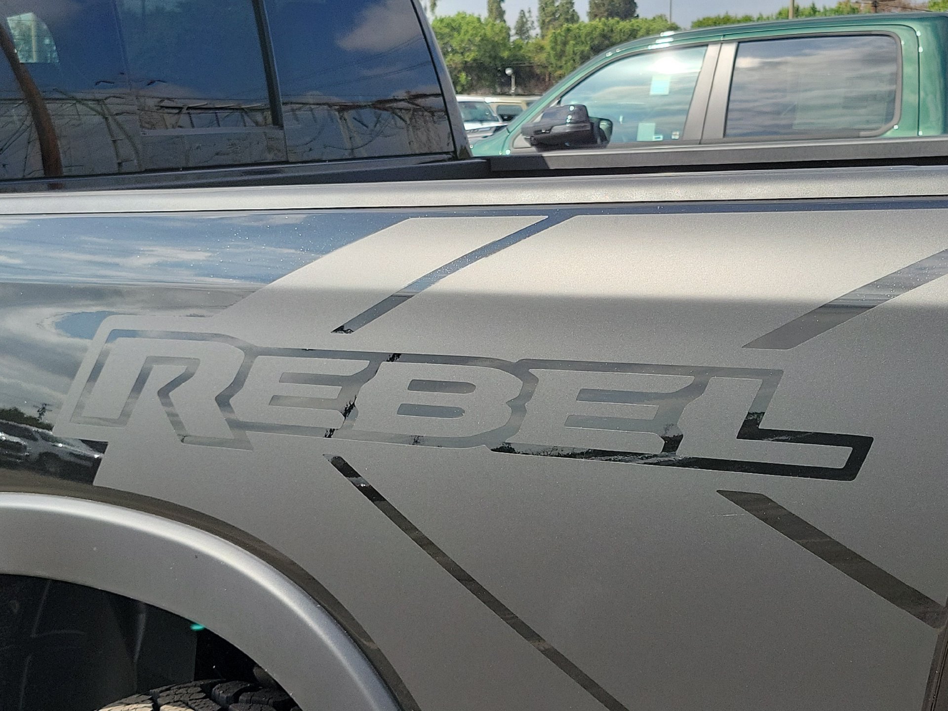 New 2027 Diamond Black Crystal Pearl-Coat Exterior Paint RAM Rebel image 18