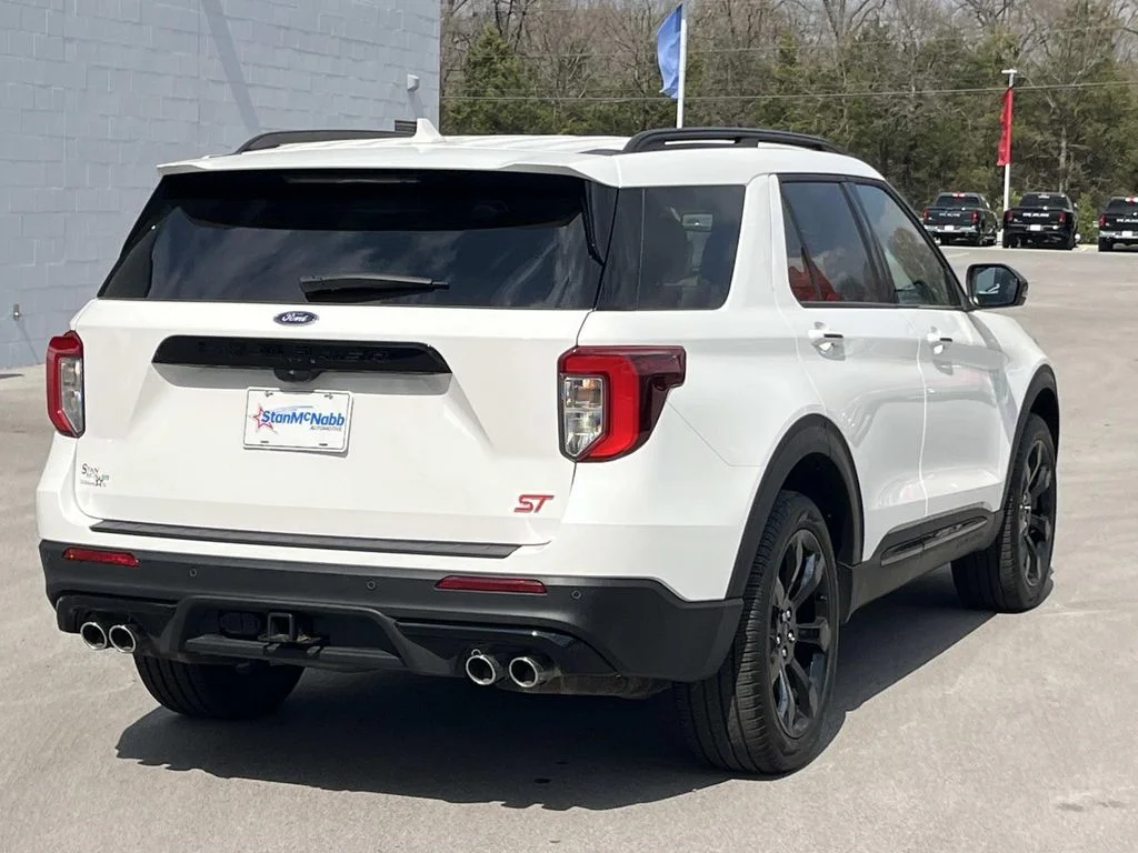 Used 2024 Star White Metallic Tri-Coat Ford ST image 7