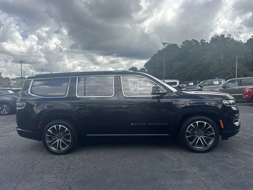 Used 2023 Black Jeep Series III image 8